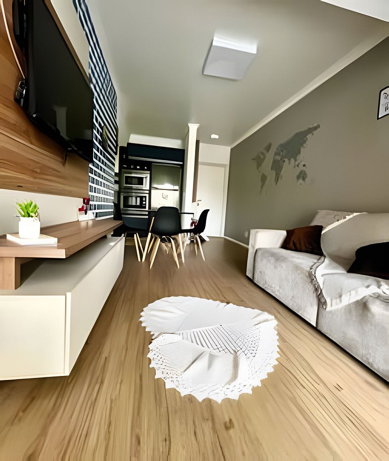 Apto completo p/ até 5 pessoas – perto do Centro