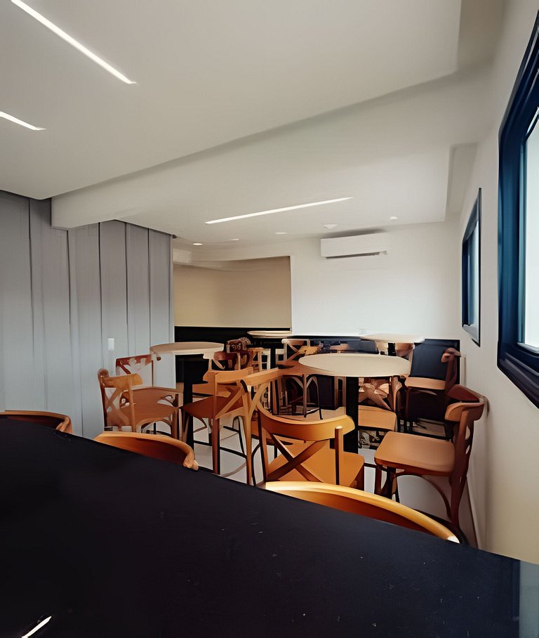 Flat ate 3 pessoas/ prédio com piscina