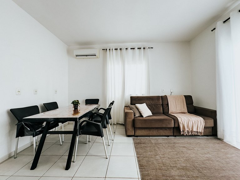 Brusque: Casa aconchegante com piscina