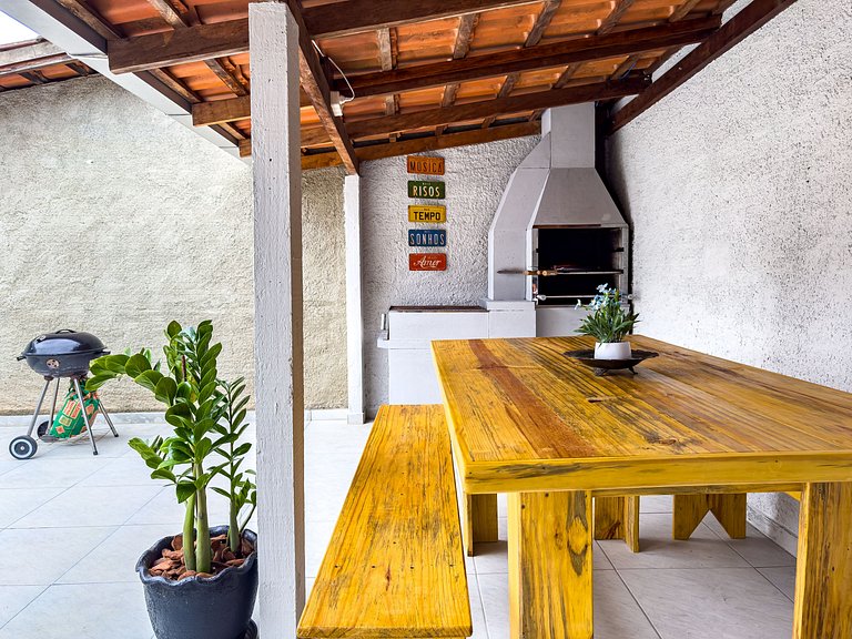 Brusque: Casa aconchegante com piscina