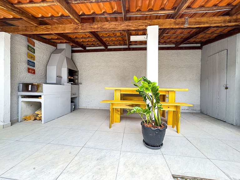 Brusque: Casa aconchegante com piscina