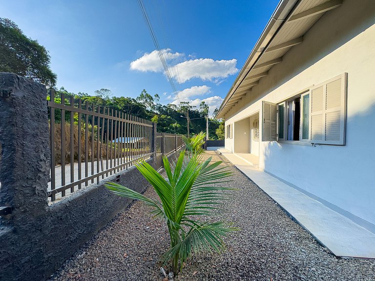 Casa de Campo c/Piscina Aquecida - perto da cidade
