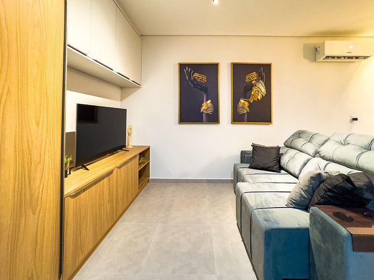 Flat aconchegante, ótima localização/ com piscina