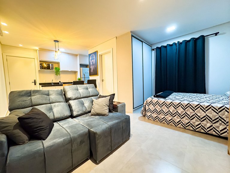 Flat aconchegante, ótima localização/ com piscina