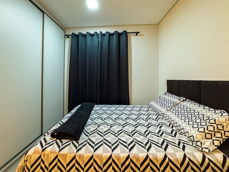 Flat aconchegante, ótima localização/ com piscina
