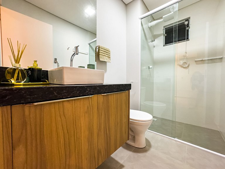 Flat aconchegante, ótima localização/ com piscina