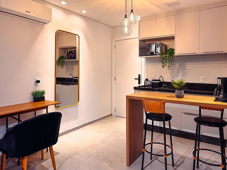 Flat aconchegante, ótima localização/ com piscina