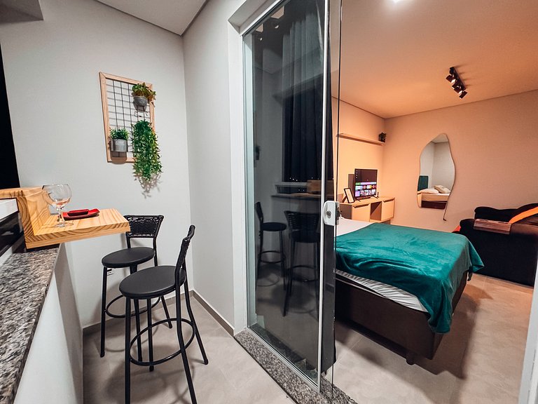 Studio prático, confortável e bem localizado