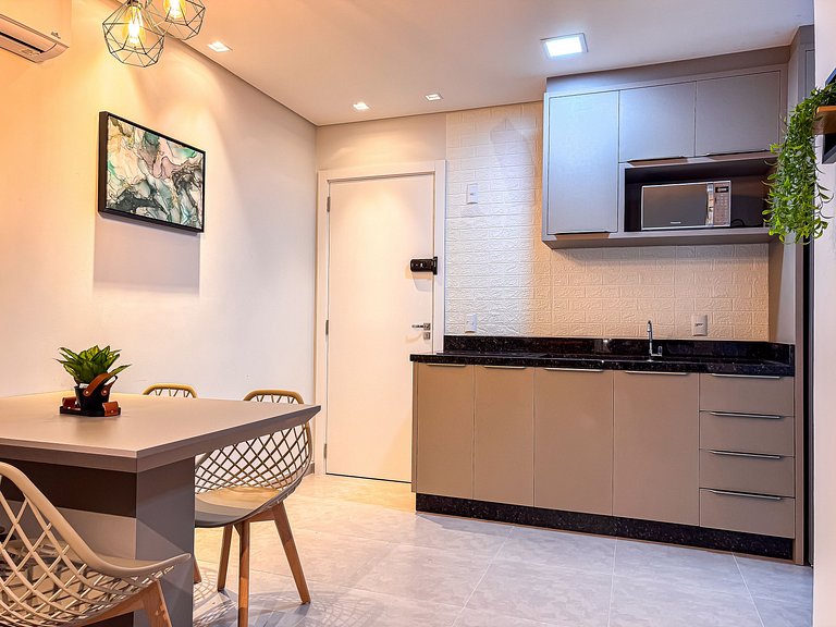 Studio prático, confortável e bem localizado