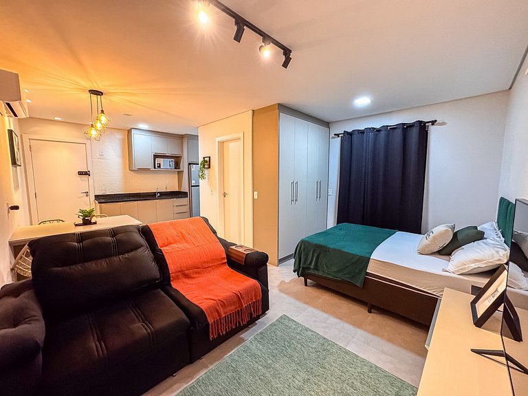 Studio prático, confortável e bem localizado