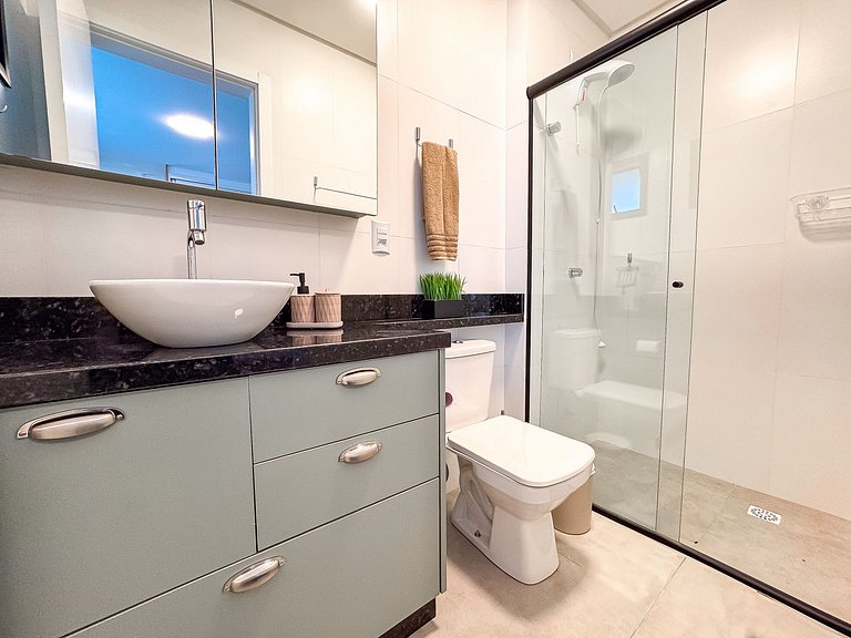 Studio Completo com Garagem | Ar-cond | Wi-Fi