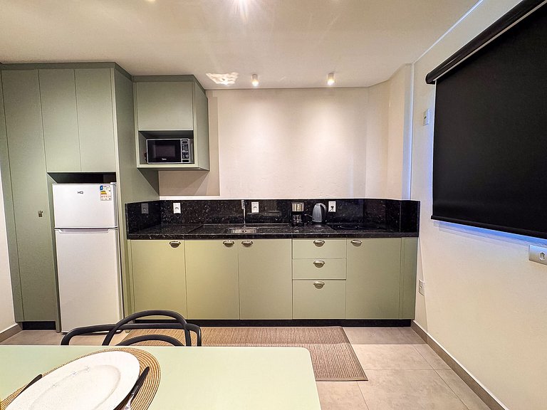 Studio Completo com Garagem | Ar-cond | Wi-Fi