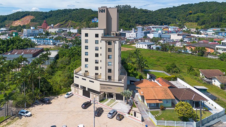 Studio Completo com Garagem | Ar-cond | Wi-Fi