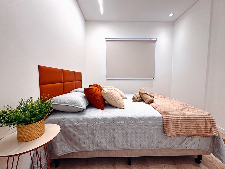 Apto com 1 quarto e sacada com churrasqueira