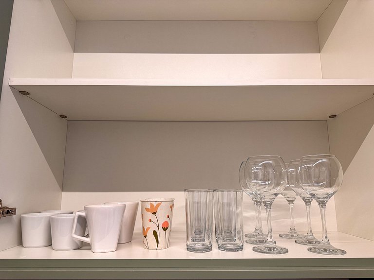 Apto com 1 quarto e sacada com churrasqueira