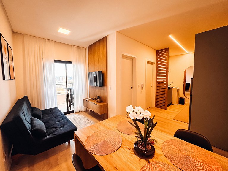Apto com 1 quarto e sacada com churrasqueira