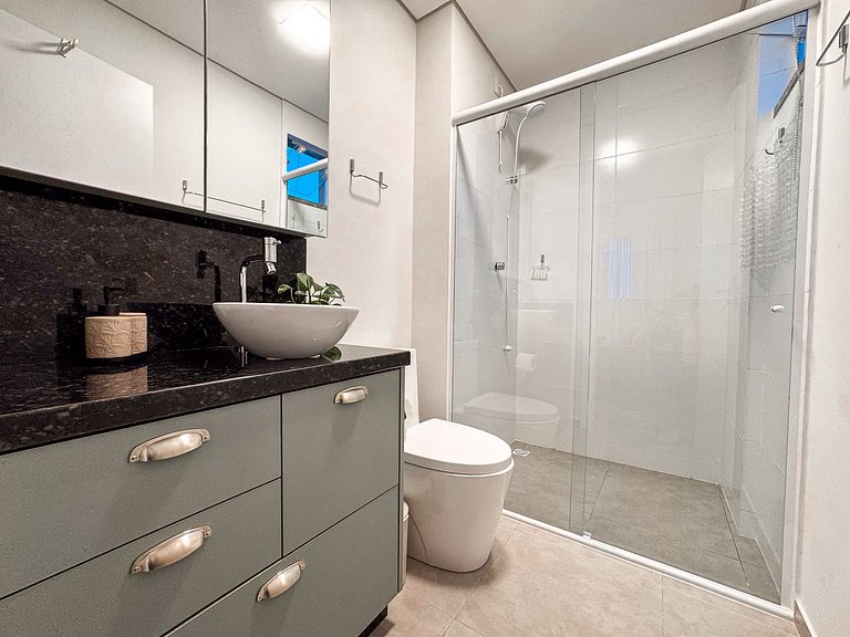 Flat Completo c/ Piscina e Garagem