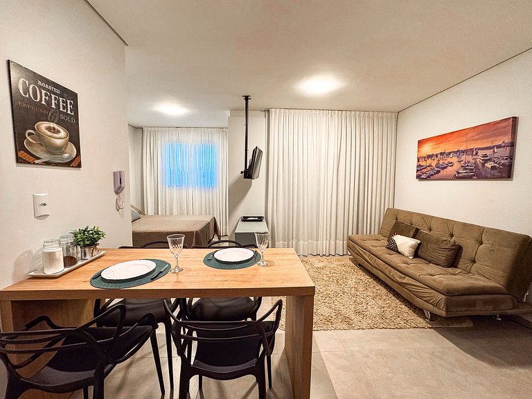 Flat Completo c/ Piscina e Garagem