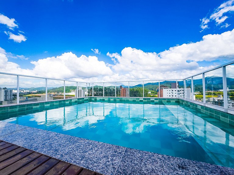 Flat Completo c/ Piscina e Garagem