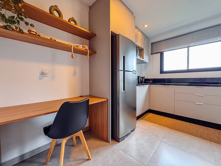 Studio completo c/ Piscina ,prox faculdade
