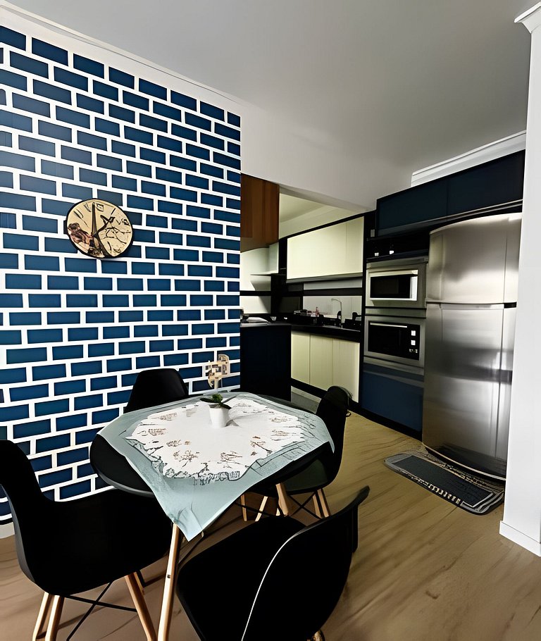 Apto completo p/ até 5 pessoas – perto do Centro