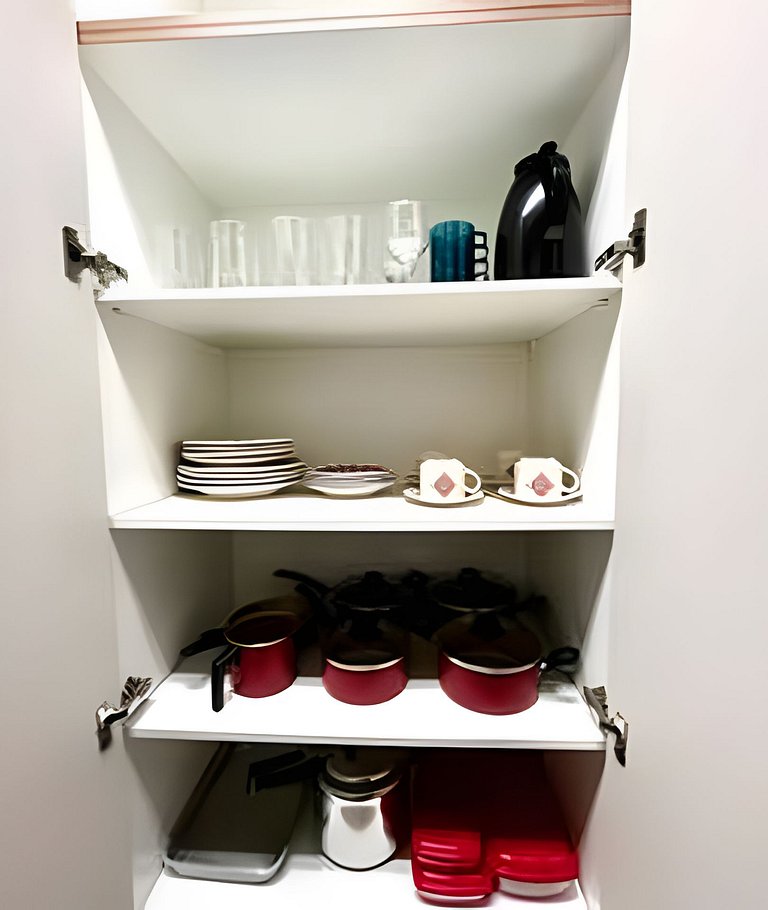 Apto completo p/ até 5 pessoas – perto do Centro