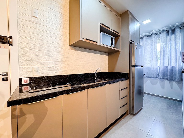 Studio prático, confortável e bem localizado