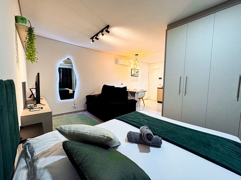 Studio prático, confortável e bem localizado