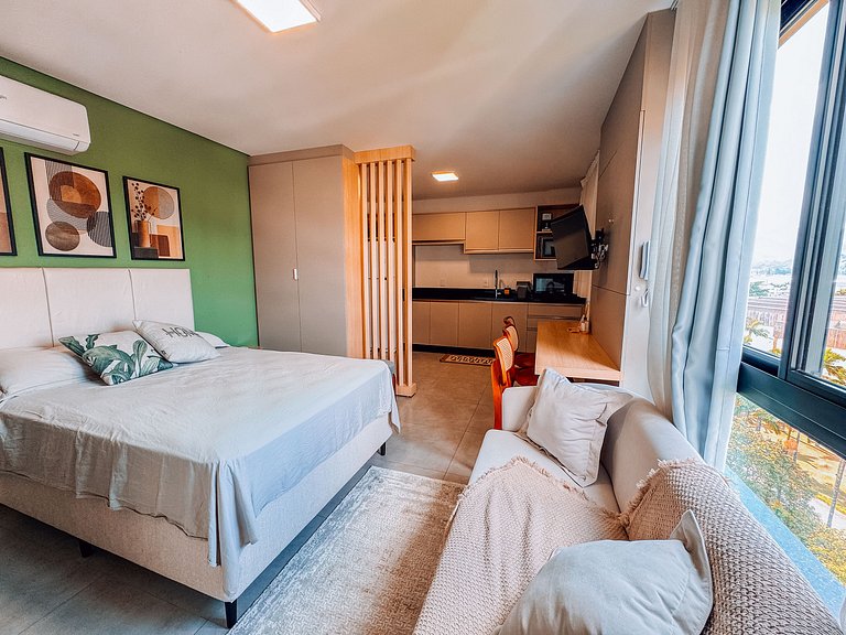 Flat ate 3 pessoas/ ao lado Shoppings