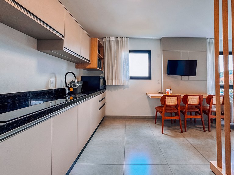 Flat ate 3 pessoas/ prédio com piscina