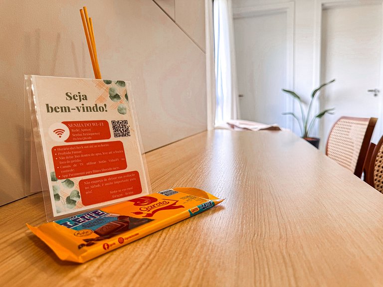 Flat ate 3 pessoas/ prédio com piscina