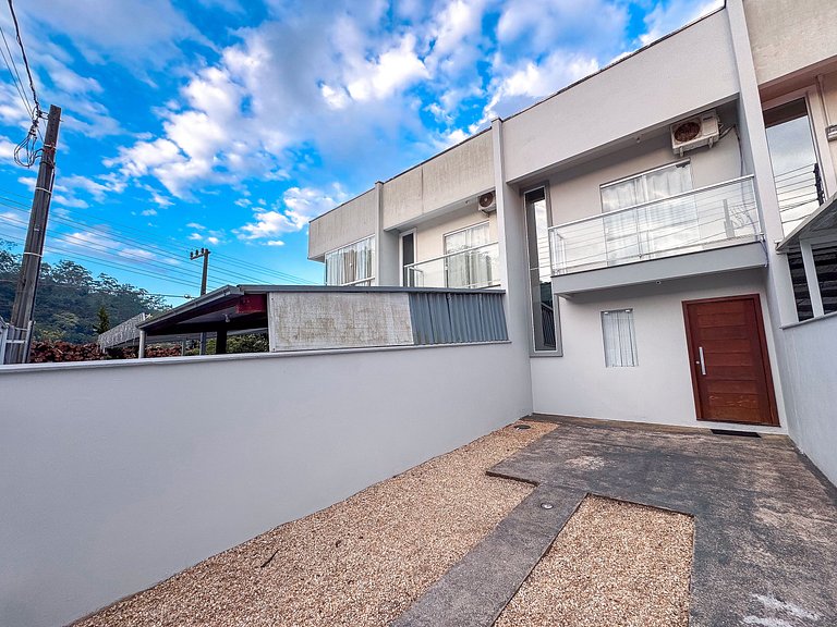 Casa confortável 2 suítes / 5 min do Centro