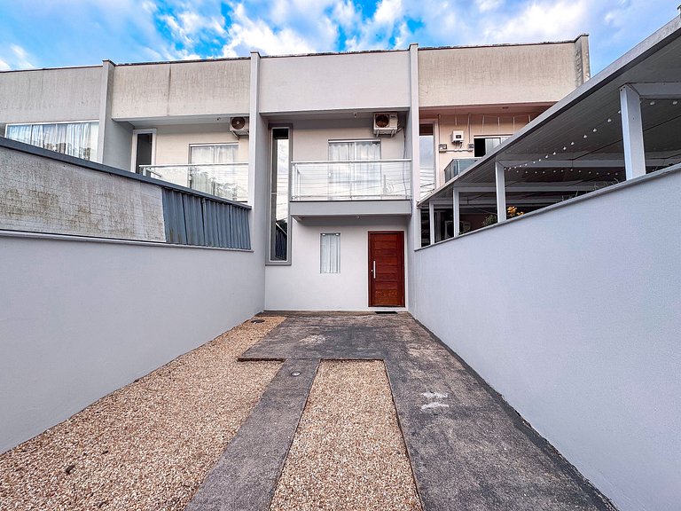 Casa confortável 2 suítes / 5 min do Centro