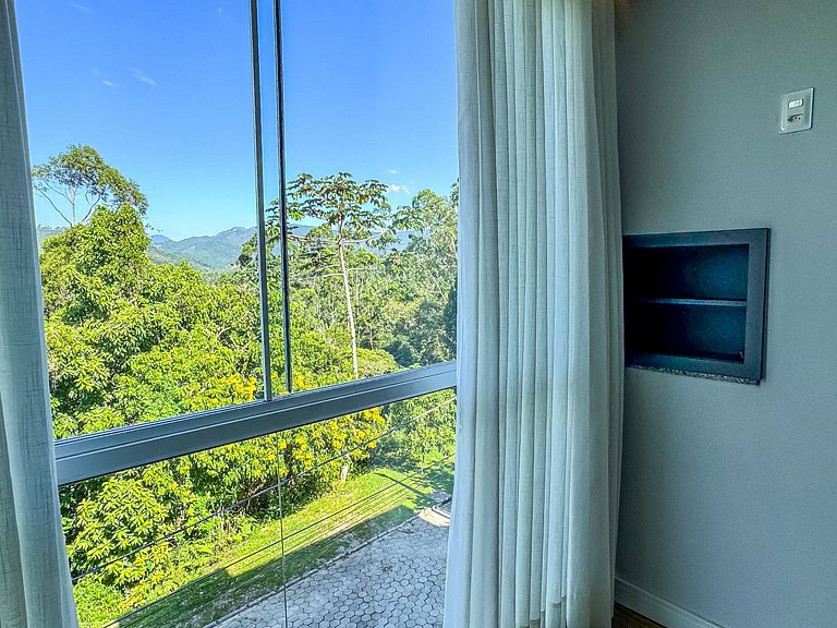 Apto com 2 quartos- a 5 minutos do centro