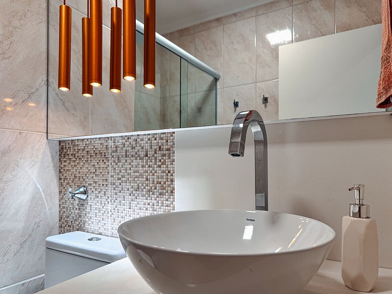 Apto com 2 quartos- a 5 minutos do centro