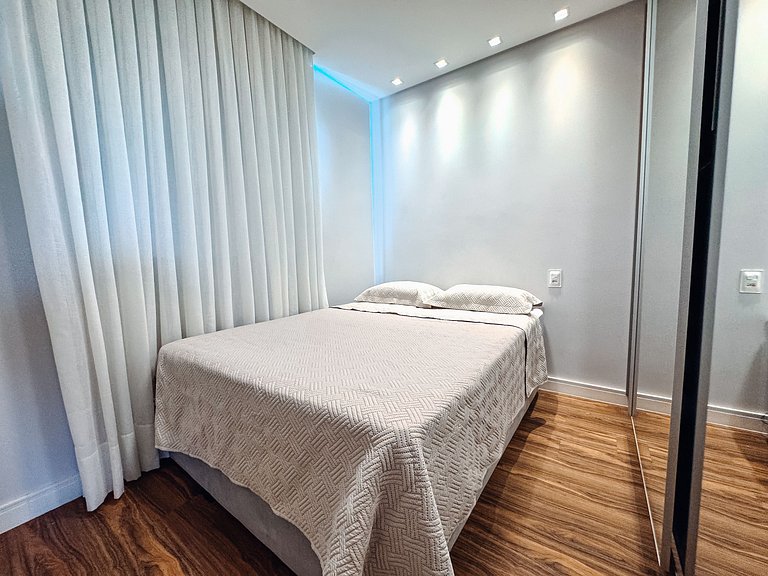 Apto com 2 quartos- a 5 minutos do centro