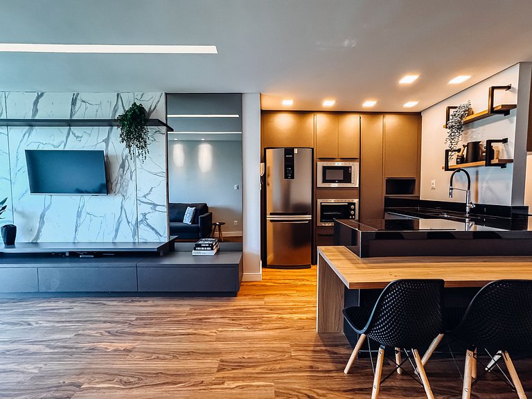 Apto com 2 quartos- a 5 minutos do centro