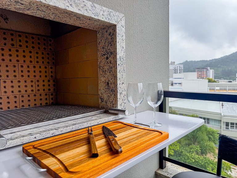 Flat moderno com churrasqueira próximo à Unifebe