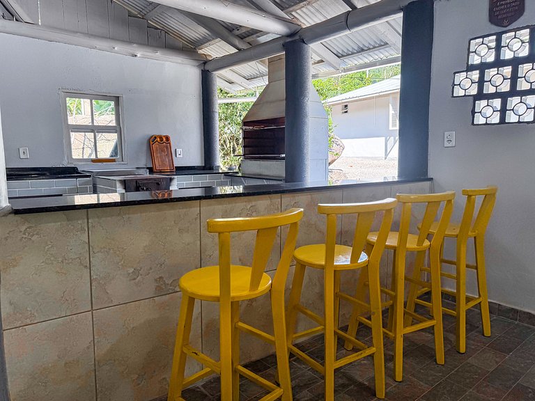 Casa p/ até 15 pessoas Piscina + Churrasq + Sinuca