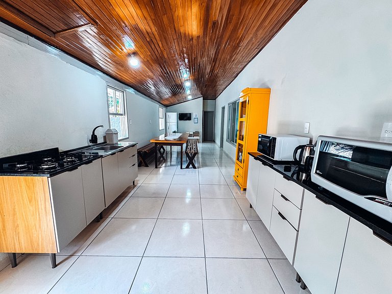 Casa p/ até 14 pessoas Piscina + Churrasq + Sinuca