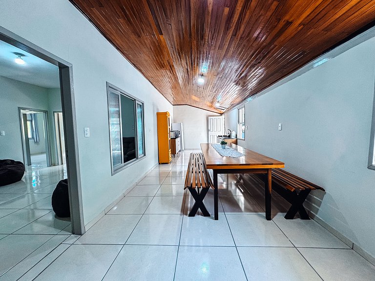 Casa p/ até 14 pessoas Piscina + Churrasq + Sinuca