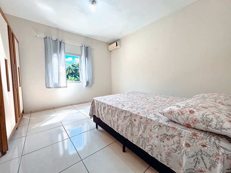 Casa p/ até 14 pessoas Piscina + Churrasq + Sinuca