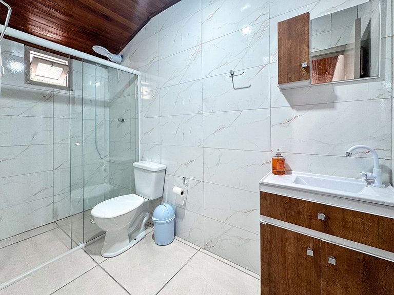 Casa p/ até 15 pessoas Piscina + Churrasq + Sinuca