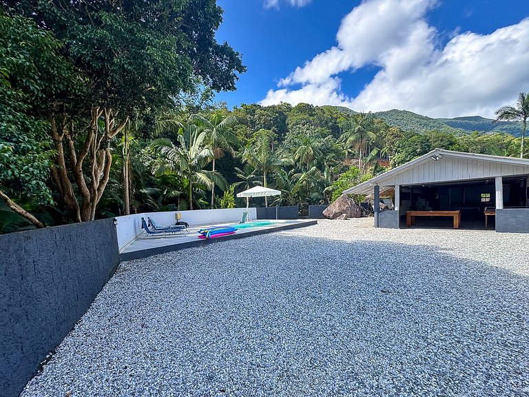 Casa p/ até 15 pessoas Piscina + Churrasq + Sinuca