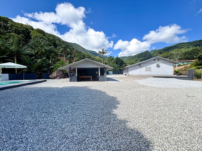 Casa p/ até 14 pessoas Piscina + Churrasq + Sinuca