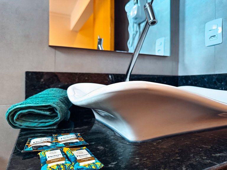 Centro | Loft para até 4 pessoas com vaga garagem