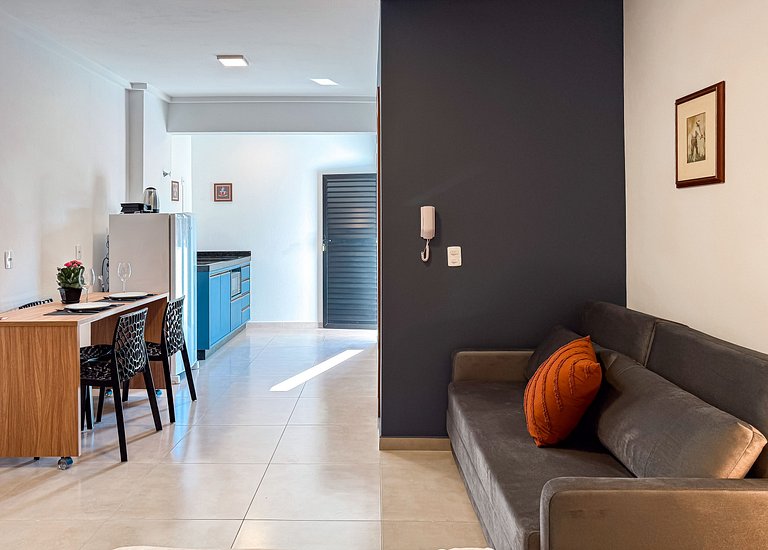 Conforto no centro,até 4 pessoas e vaga de garagem