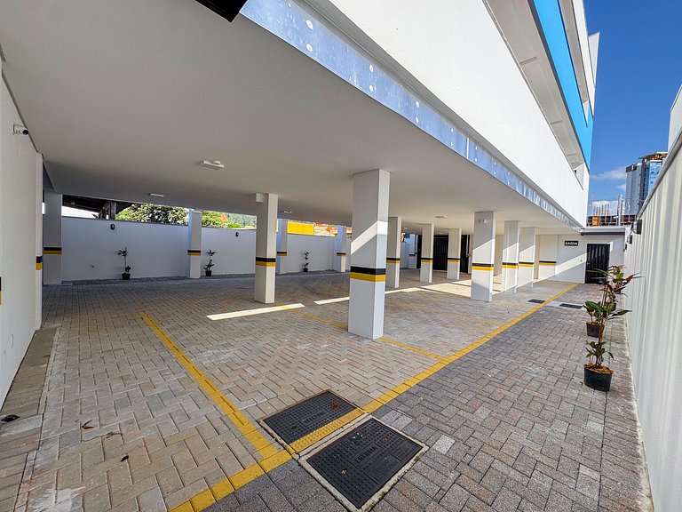 Conforto no centro,até 4 pessoas e vaga de garagem