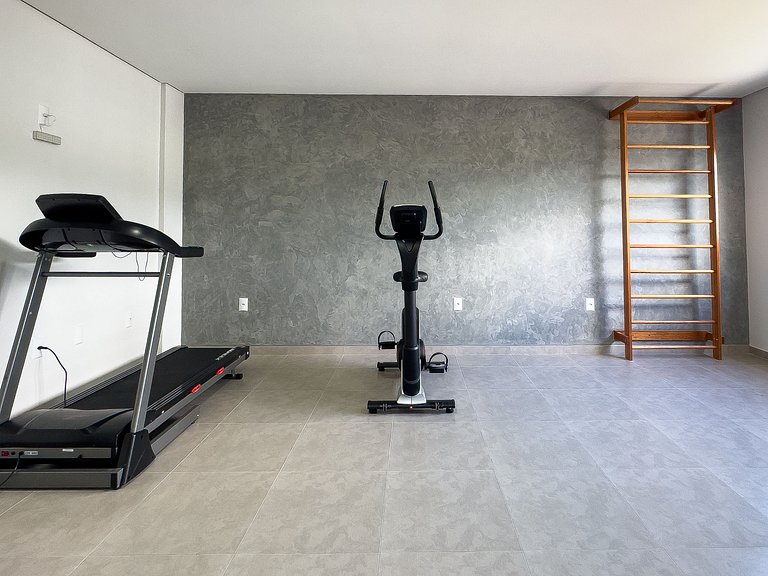 Flat completo p/ até 3 ao lado da faculdade