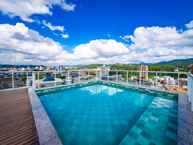 Flat completo p/ até 3 ao lado da faculdade